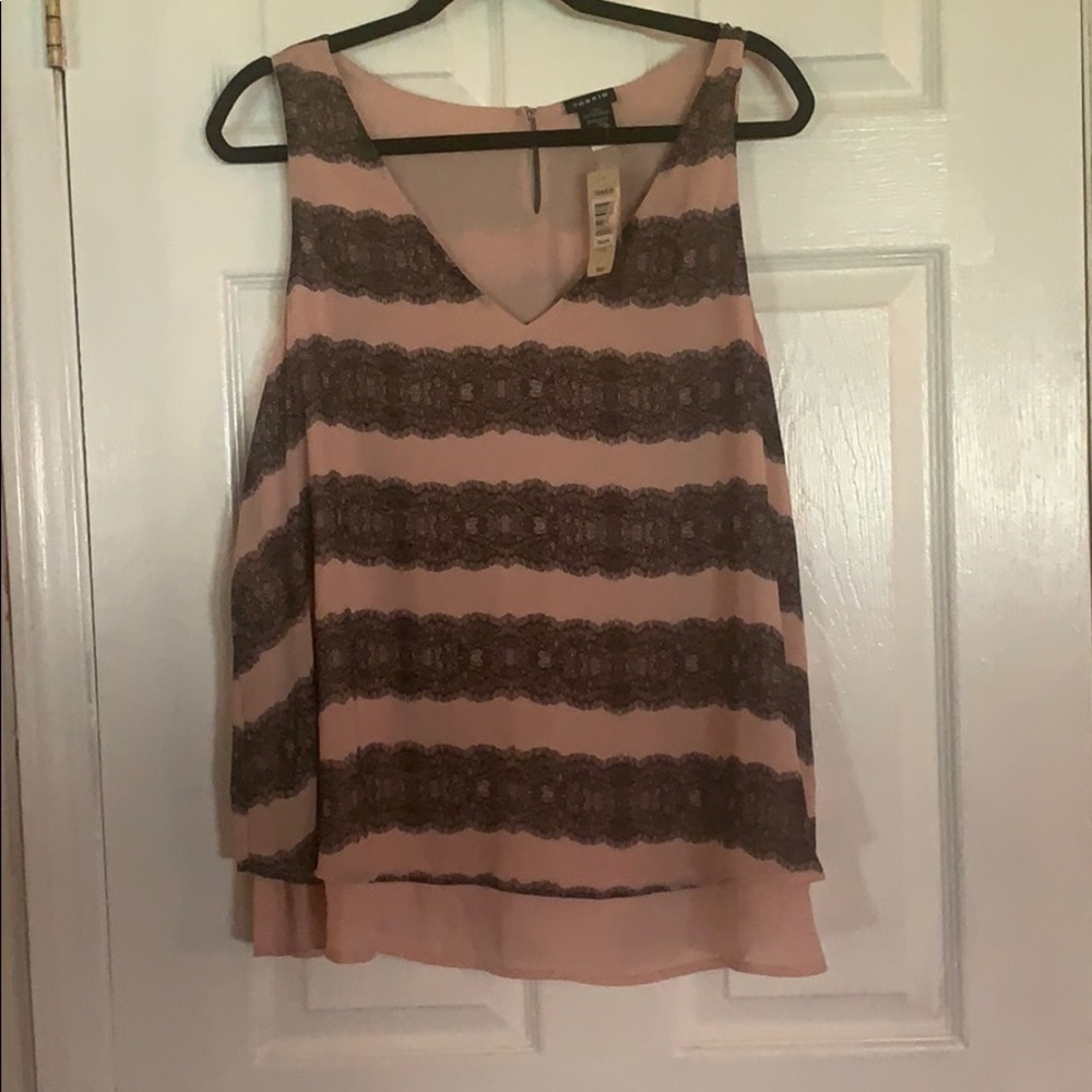 Lace detail pink top